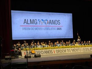 Rodrigo Gontijo, presidente do Grupo AVG, recebe Medalha da Ordem do Mérito Legislativo